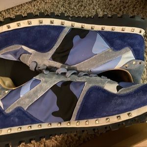 Size 45 Valentino sneaker 100% authentic